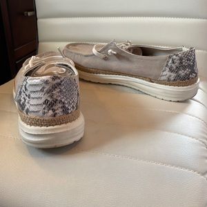 Hey dudes, limited edition